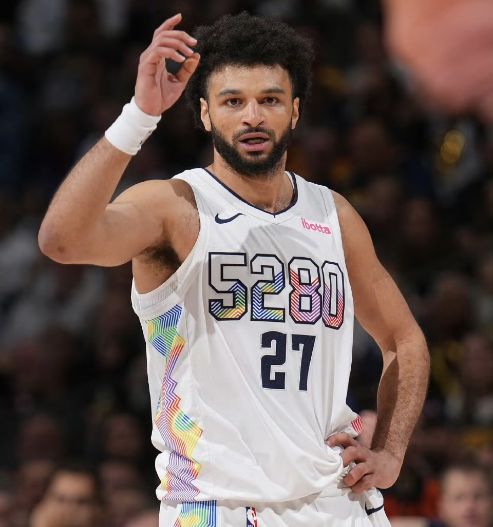 关于穆雷在澳大利亚队比赛中赛况扑朔迷离，连败引发热议！的信息