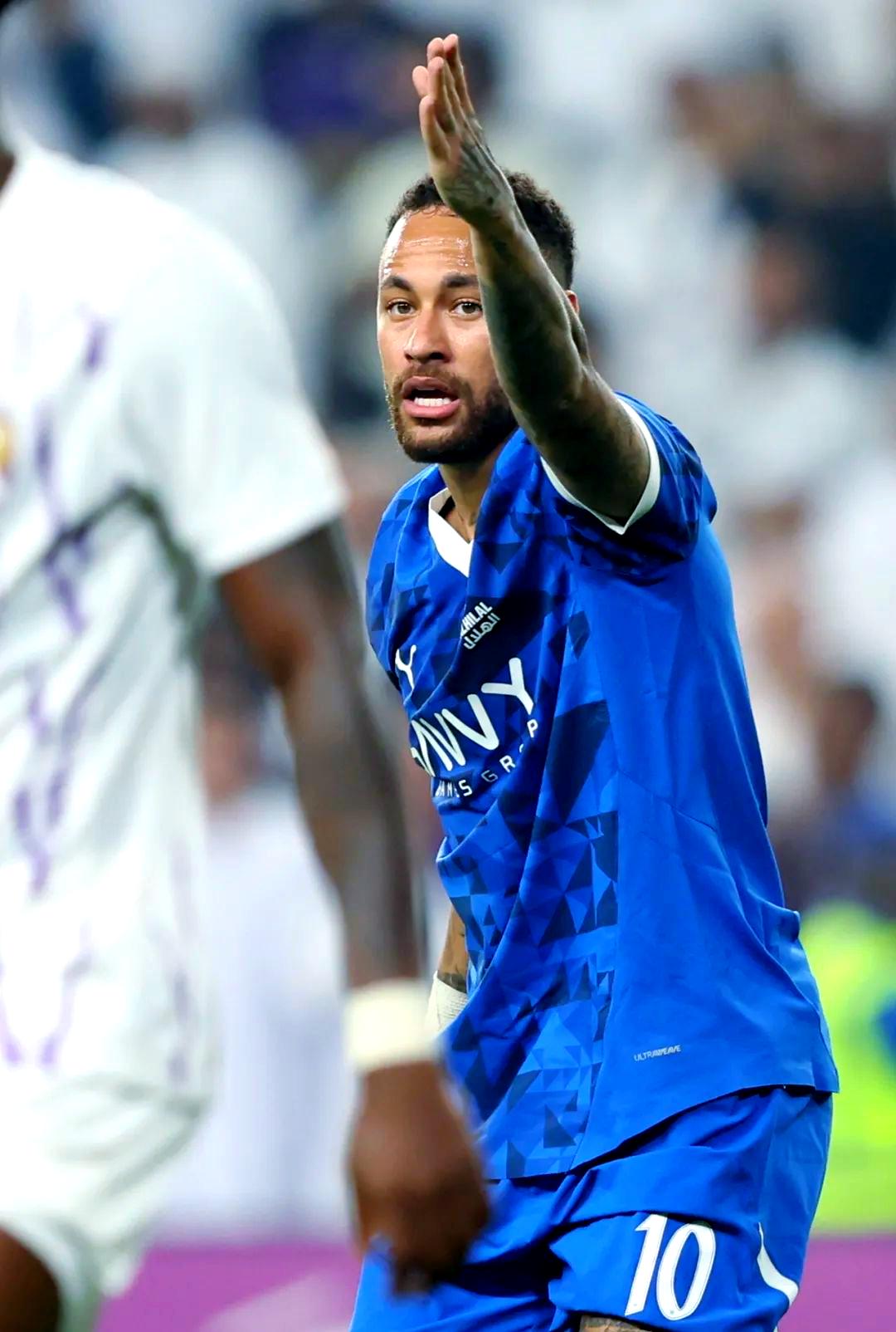 包含内马尔在TL比赛中回归赛场，高光表现引发热议！的词条