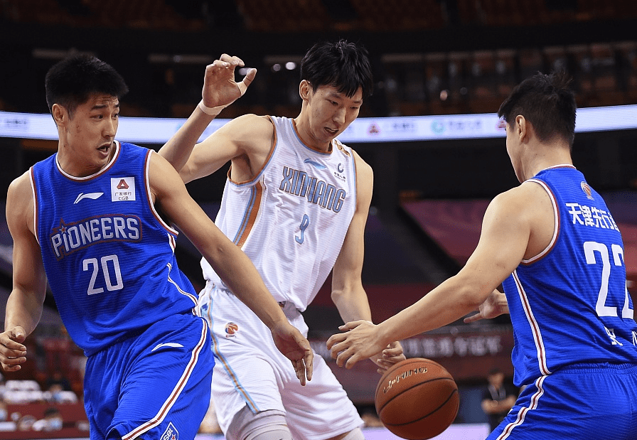 窗口期突围战来临，阿贾克斯围绕CBA常规赛止住颓势，更衣室稳定，心理建设被强调的简单介绍